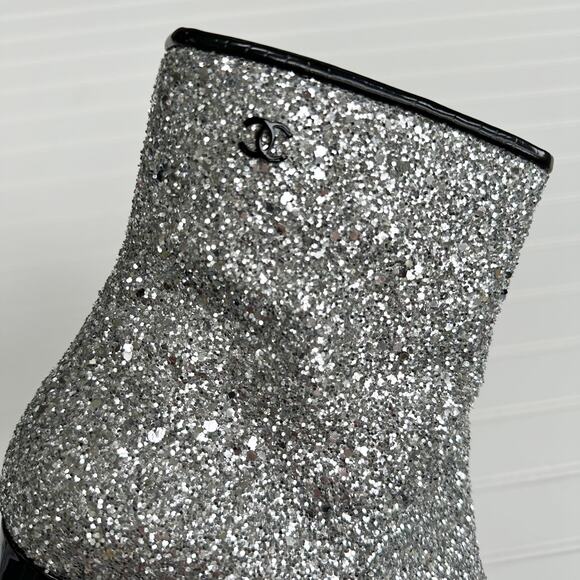 Chanel CC Sliver Glitter Ankle Boot Cap Toe Black Patent Bootie Milky Way Runway - Picture 13 of 16